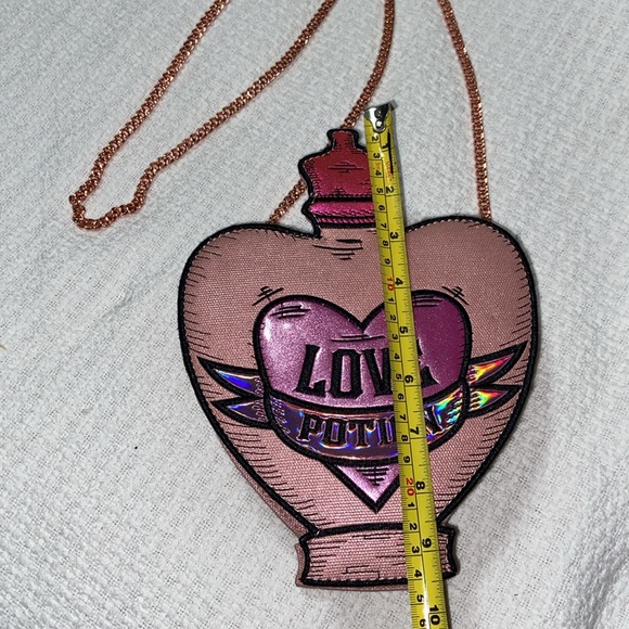 Nwot Danielle Nicole Harry Potter Amortentia Crossbody Bag - Picture 10 of 15